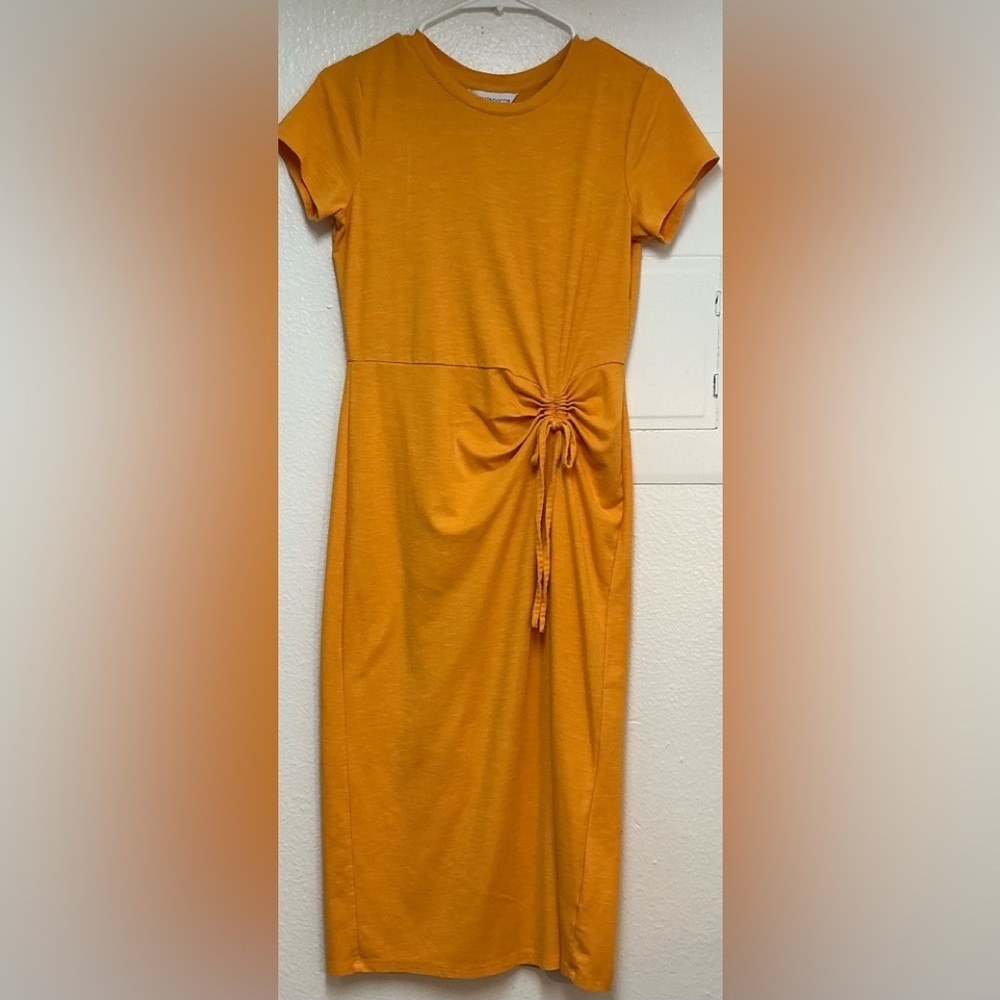 Liz Claiborne Yellow Ruched Tie Front Dress - Picture 2 of 4